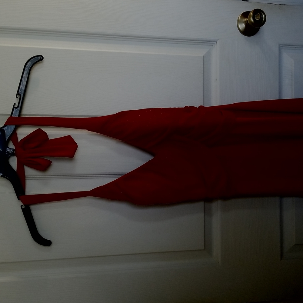 Red dress-Never worn size Large